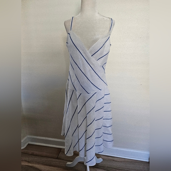 Lauren Ralph Lauren Women's 100% Linen White Blue Striped Midi Dress Sz 6. - Picture 3 of 16